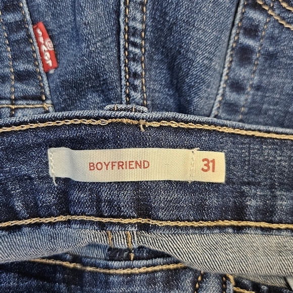 Levi's Boyfriend Medium Wash Blue Denim Jeans Size 31 - Picture 5 of 6